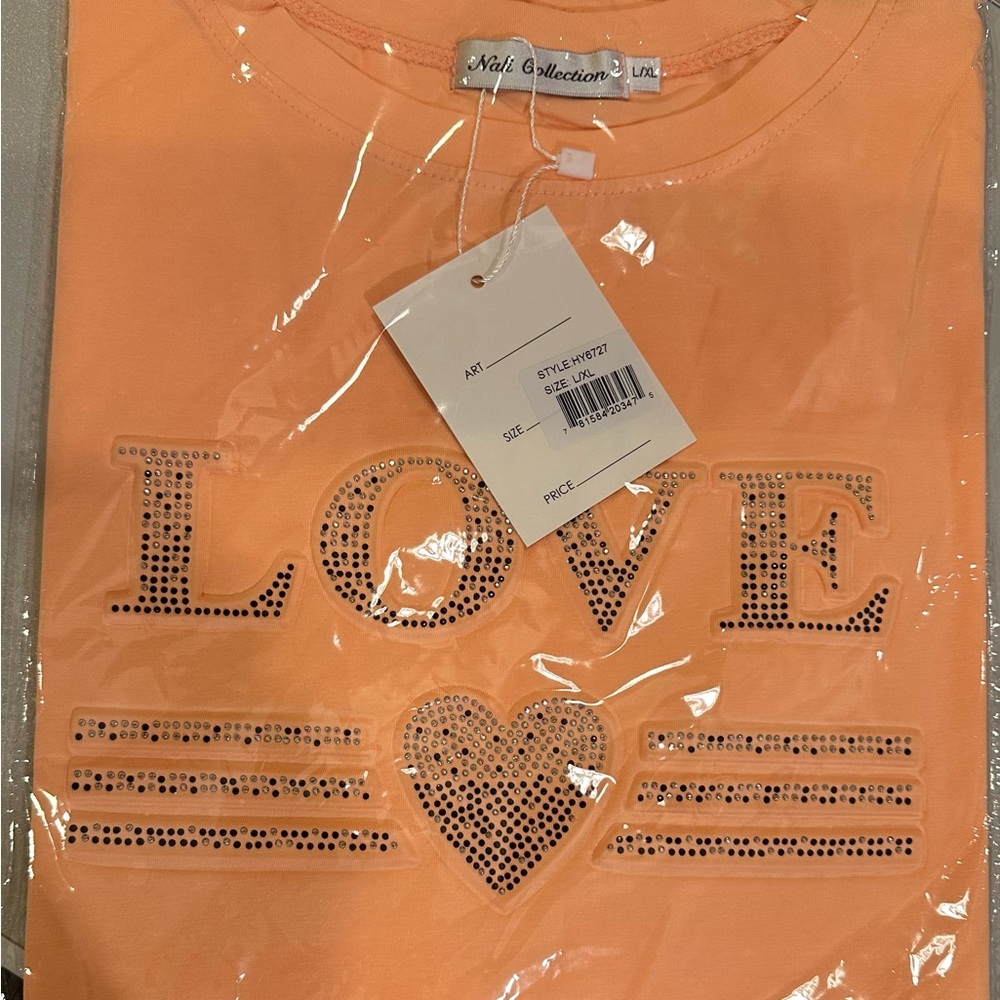 Women’s T-shirt